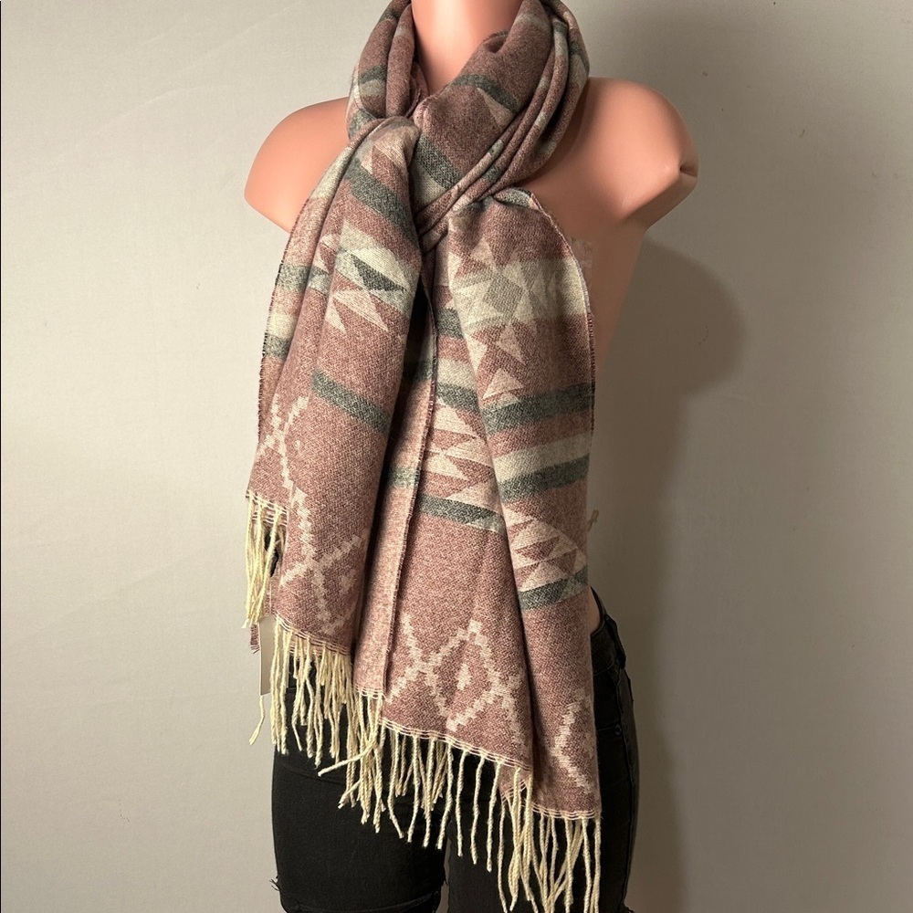 MIA & TESS Gray  Lilac Scarf 28/72" Fringe Shawl  Brand New